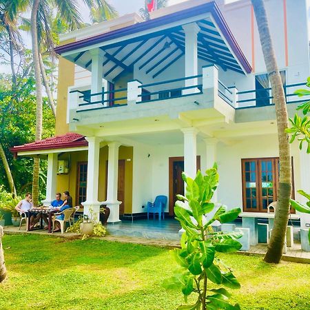 Maha Oya Lodge Wayikkal Exterior foto